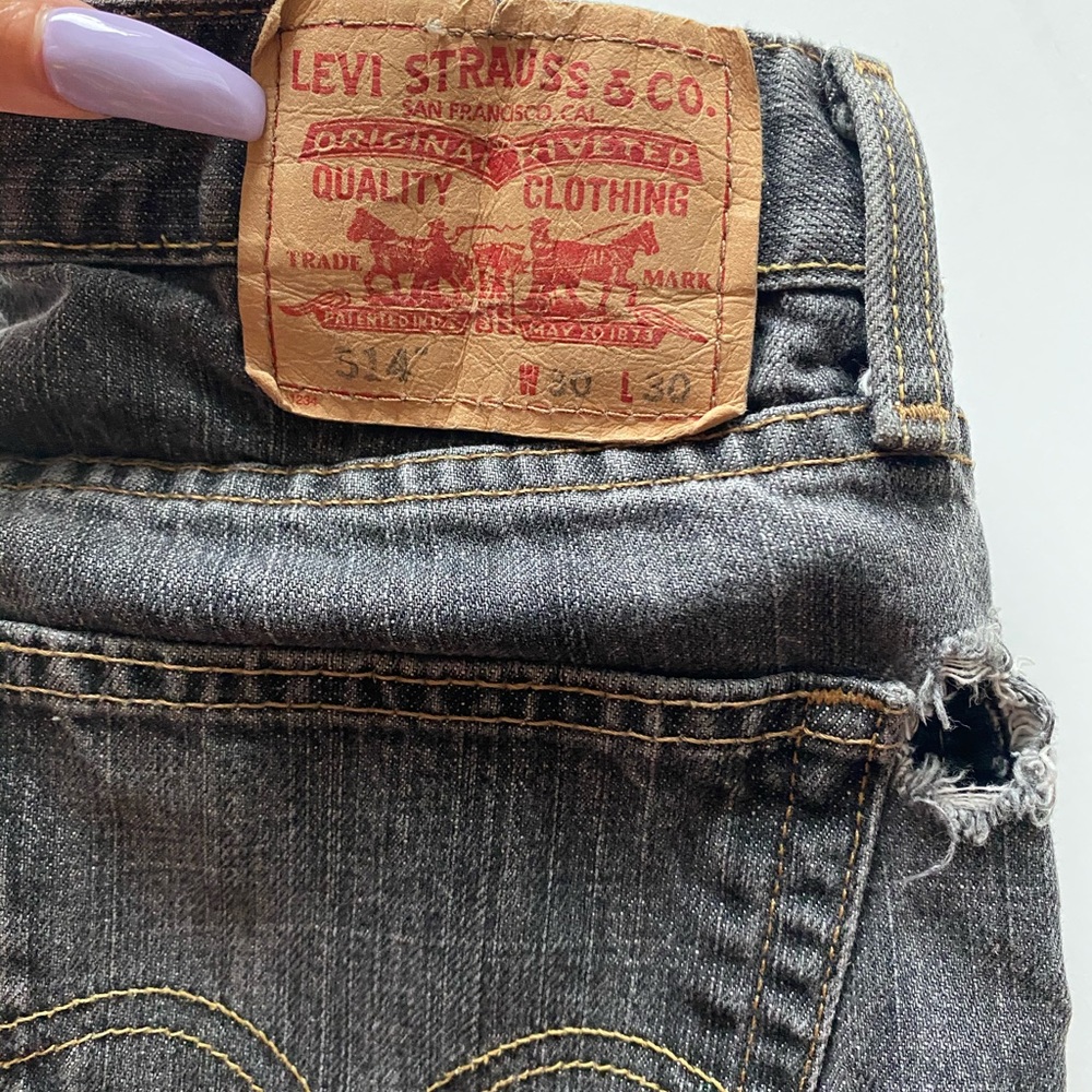 VINTAGE LEVI CHARCOAL GRAY JEANS